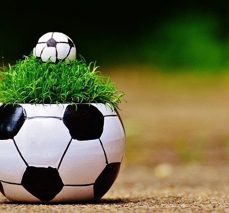 Women who hate football