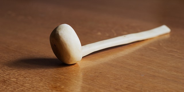 A ladle and a ladder