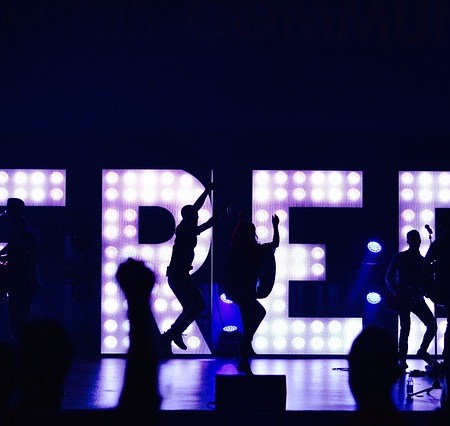 Pop music performance