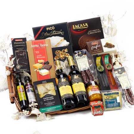 Hamper