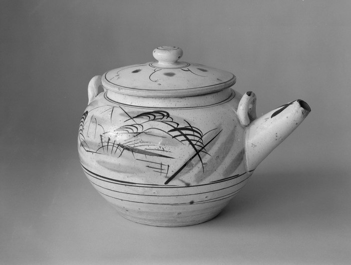 Mingei type teapot