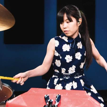 Senri Kawaguchi drumming